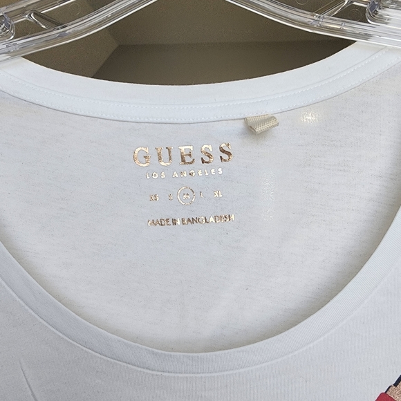 Guess T-Shirt - Picture 2 of 2